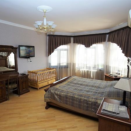 Nice House In The Heart Of The City 耶烈万 外观 照片