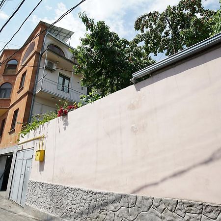 Nice House In The Heart Of The City 耶烈万 外观 照片
